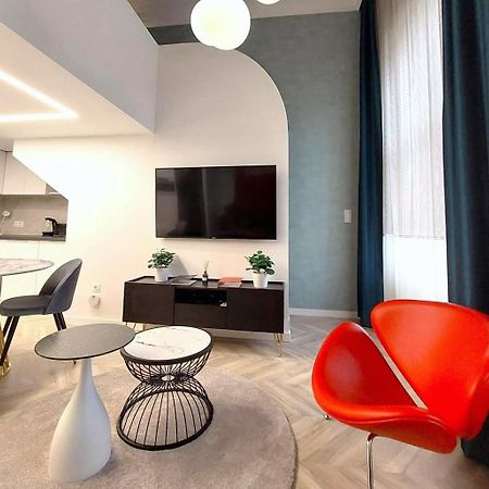 Central Gallery Apartment Debrecen Luaran gambar
