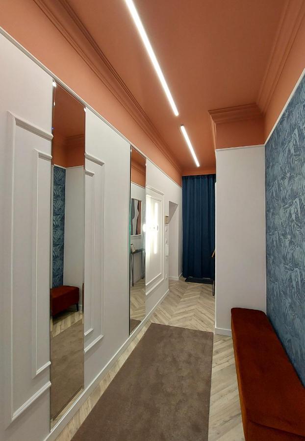 Central Gallery Apartment Debrecen Luaran gambar
