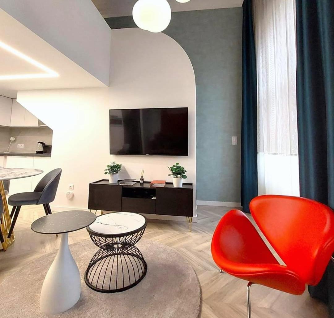 Central Gallery Apartment Debrecen Luaran gambar